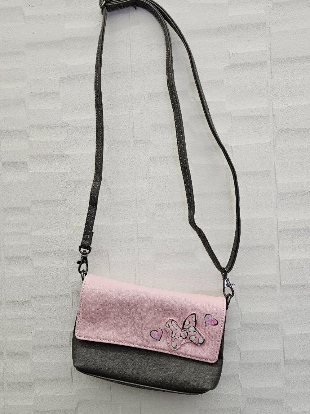 Disney Parks Minnie Mouse crossbody purse